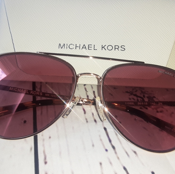 Michael Kors Aviators - Picture 1 of 1
